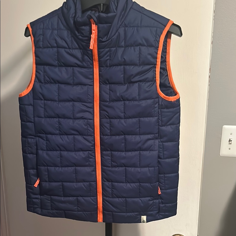 Boys Lake Trail, puffer vest size 10/12